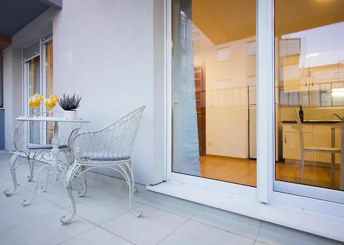 Luka Apartment