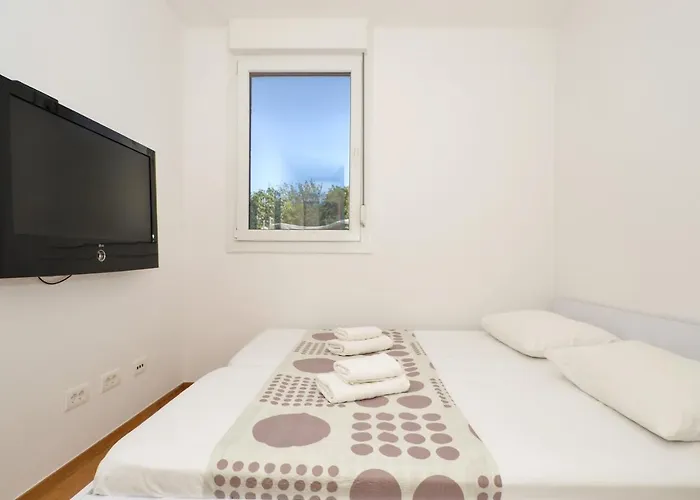 Apartment Luka *